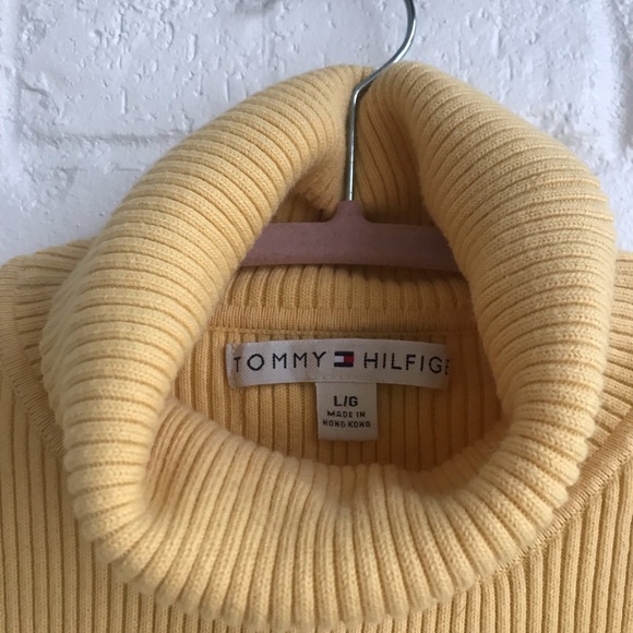 Y2K Vintage Tommy Hilfiger / Yellow Turtleneck / L - Picture 9 of 10